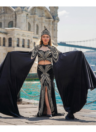 Kadife Kol Detaylı Pelerinli Bindallı